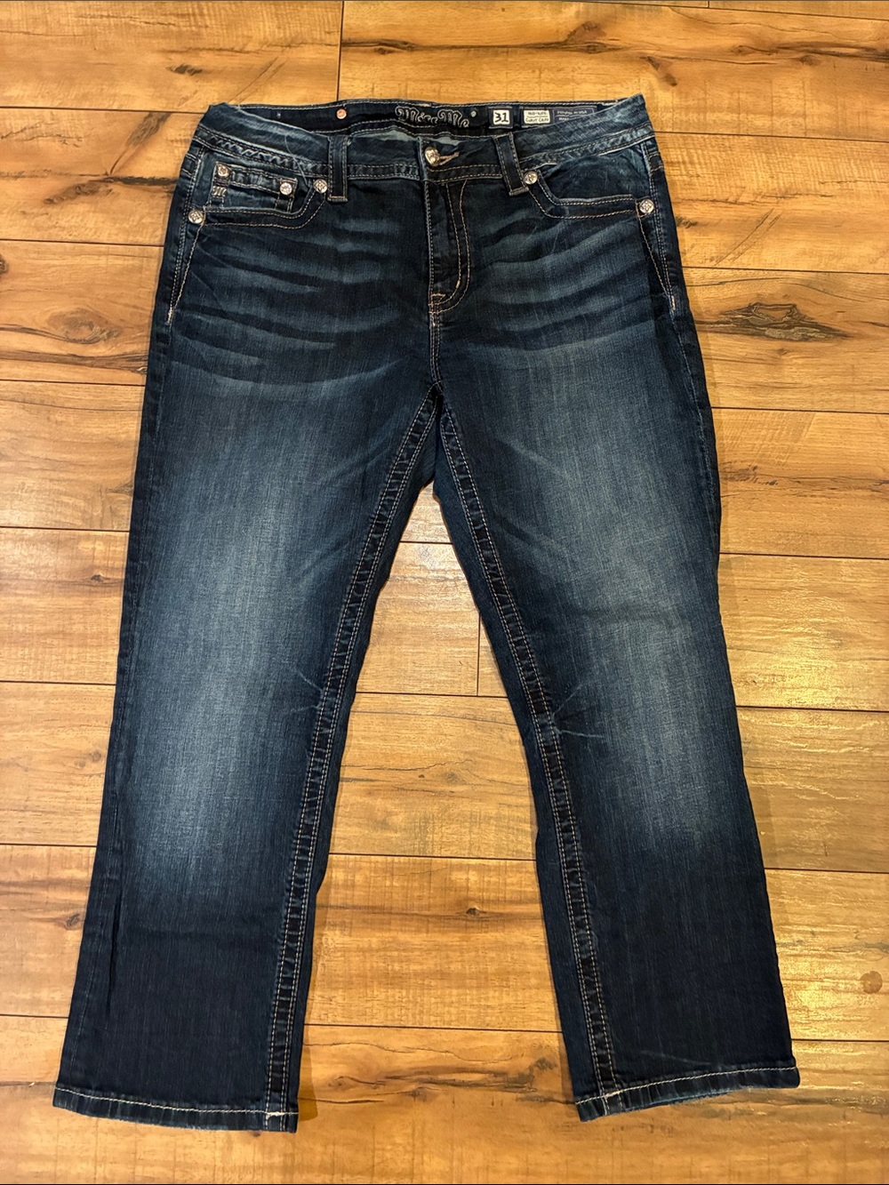 Miss Me Cropped Jeans in Dark Blue Wash